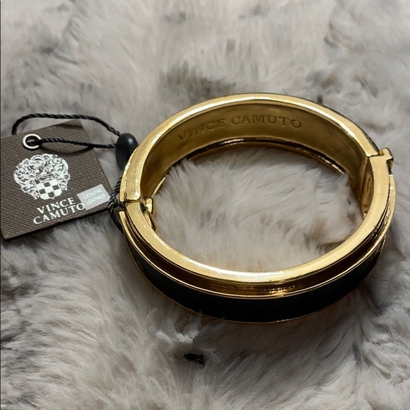 Vince Camuto snake skin bangle bracelet - Picture 2 of 4